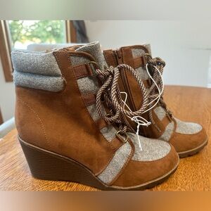 Falls Creek Brown and Gray Candace Women's Wedge Boots size 10 new!